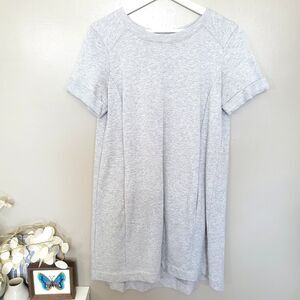 Caslon Dress Women's Size Small Gray Sweatshirt Cuffed Short Sleeves Pockets
